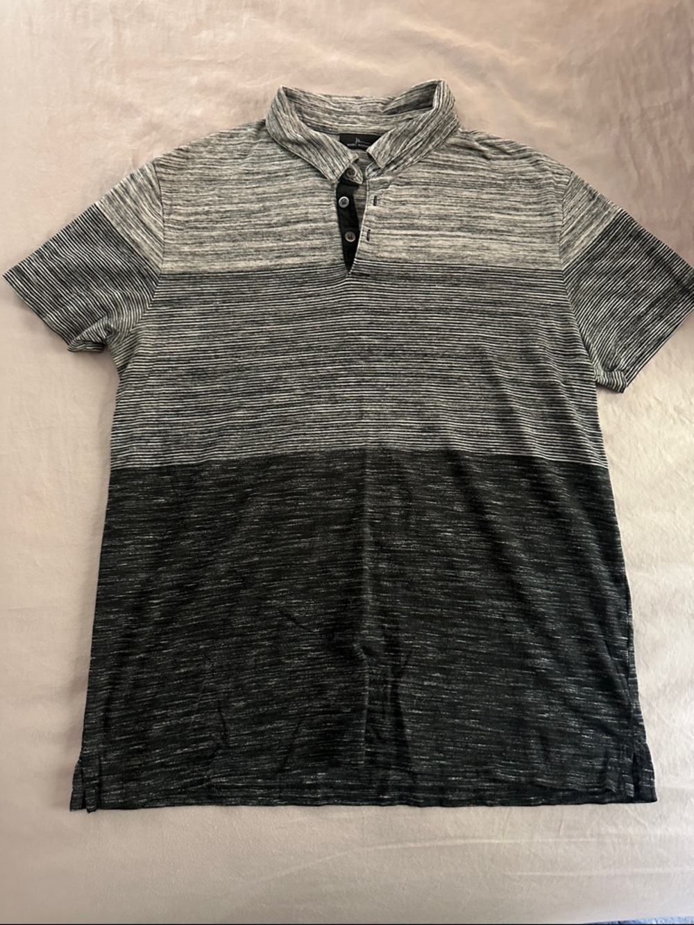Marc Anthony Men's Gray and Black Heathered Gradient Polo